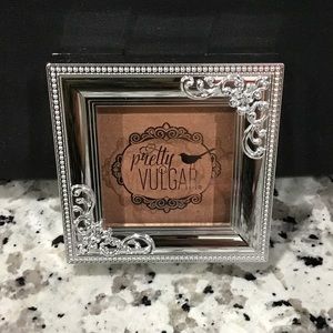 Pretty Vulgar Shimmering Swan Highlighter